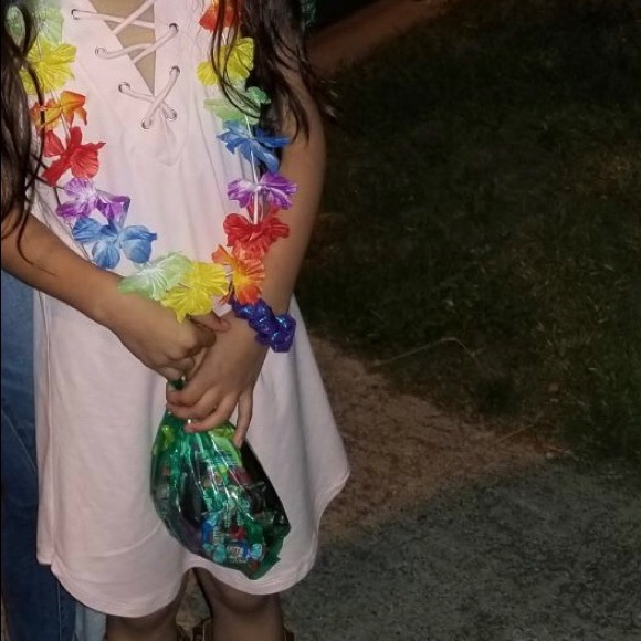 Dress - Picture 4 of 4